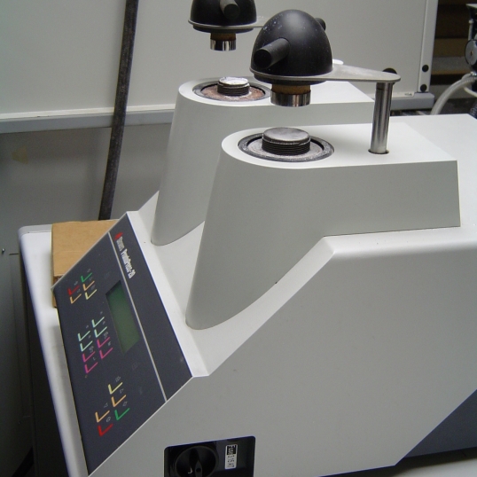 Struers ProntoPress-20 - Hot-mounting System for Metallurgical Samples