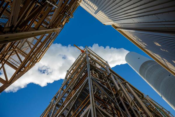 Power plant exhaust stack