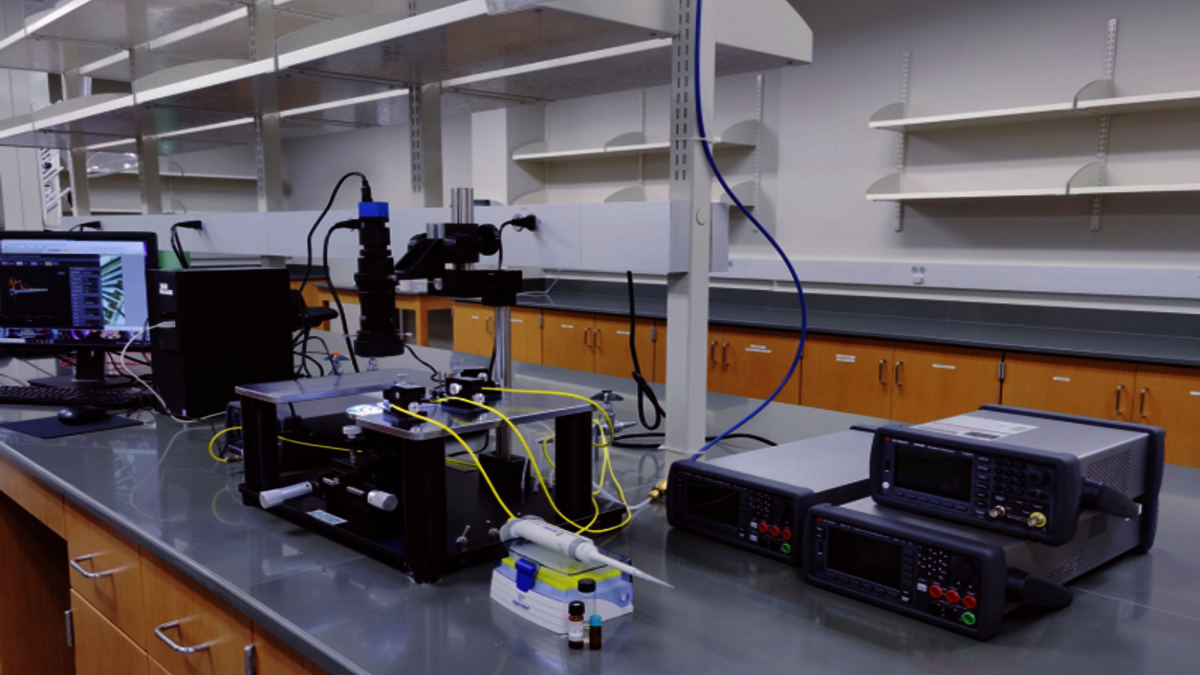 Equipment in the Organic Materials and Devices Laboratory at the Center for Applied Energy Research